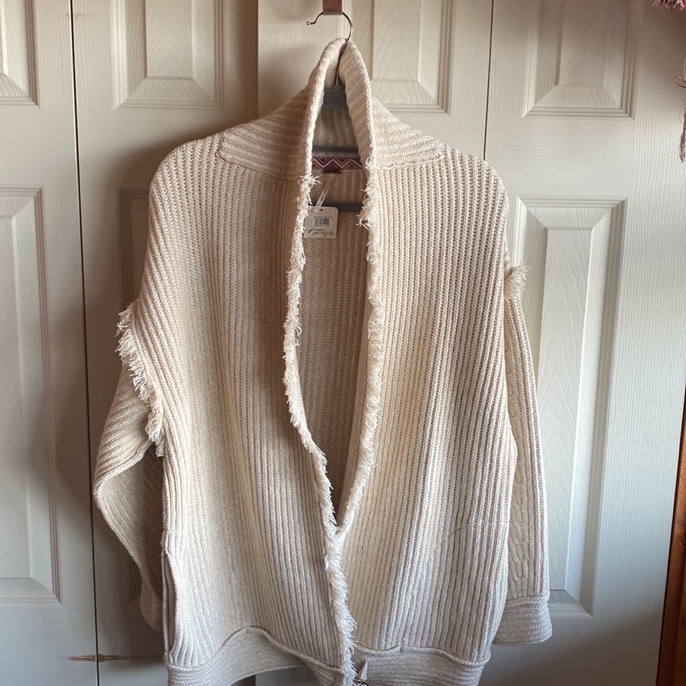 Free People NWT Boho Fringe OVERSIZED HEAVYWEIGHT Trim Pockets Sweater - Picture 4 of 17